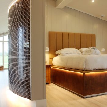 Darwin Lodge Bedroom