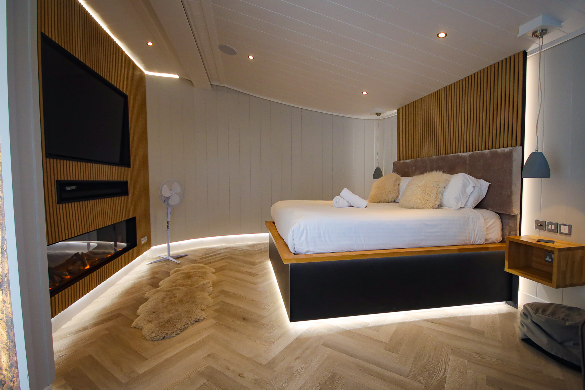 Sheraton 21 Bedroom